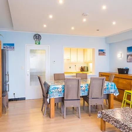 Apartment On The 3rd Floor With Sea View *
